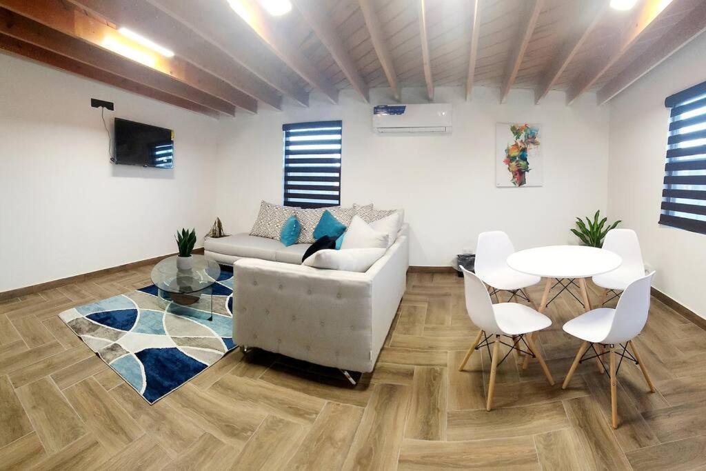 シウダー・フアレス* Elegante * Departamento Pitagoras 4アパートメント エクステリア 写真
